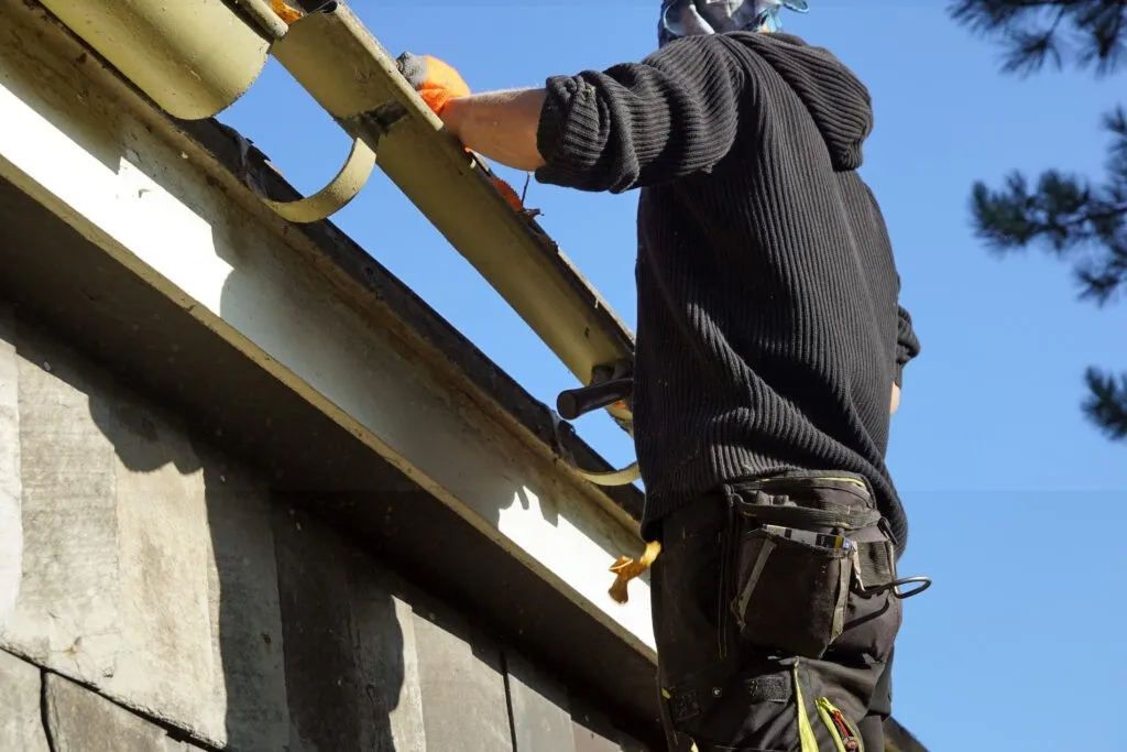 4 gutter maintanence
